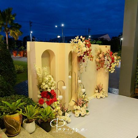 Eireann Boutique Hotel Prakhon Chai Экстерьер фото