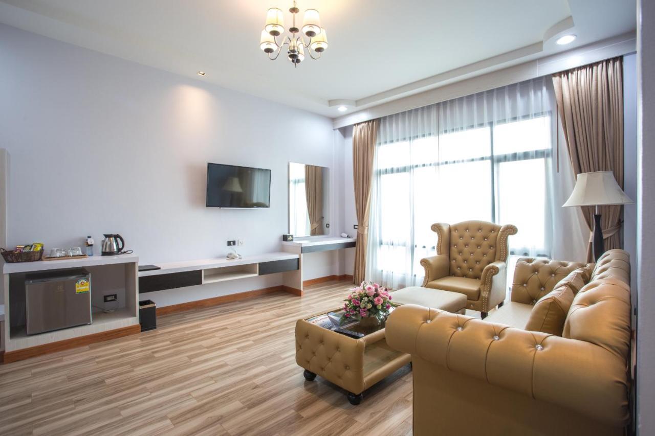 Eireann Boutique Hotel Prakhon Chai Экстерьер фото