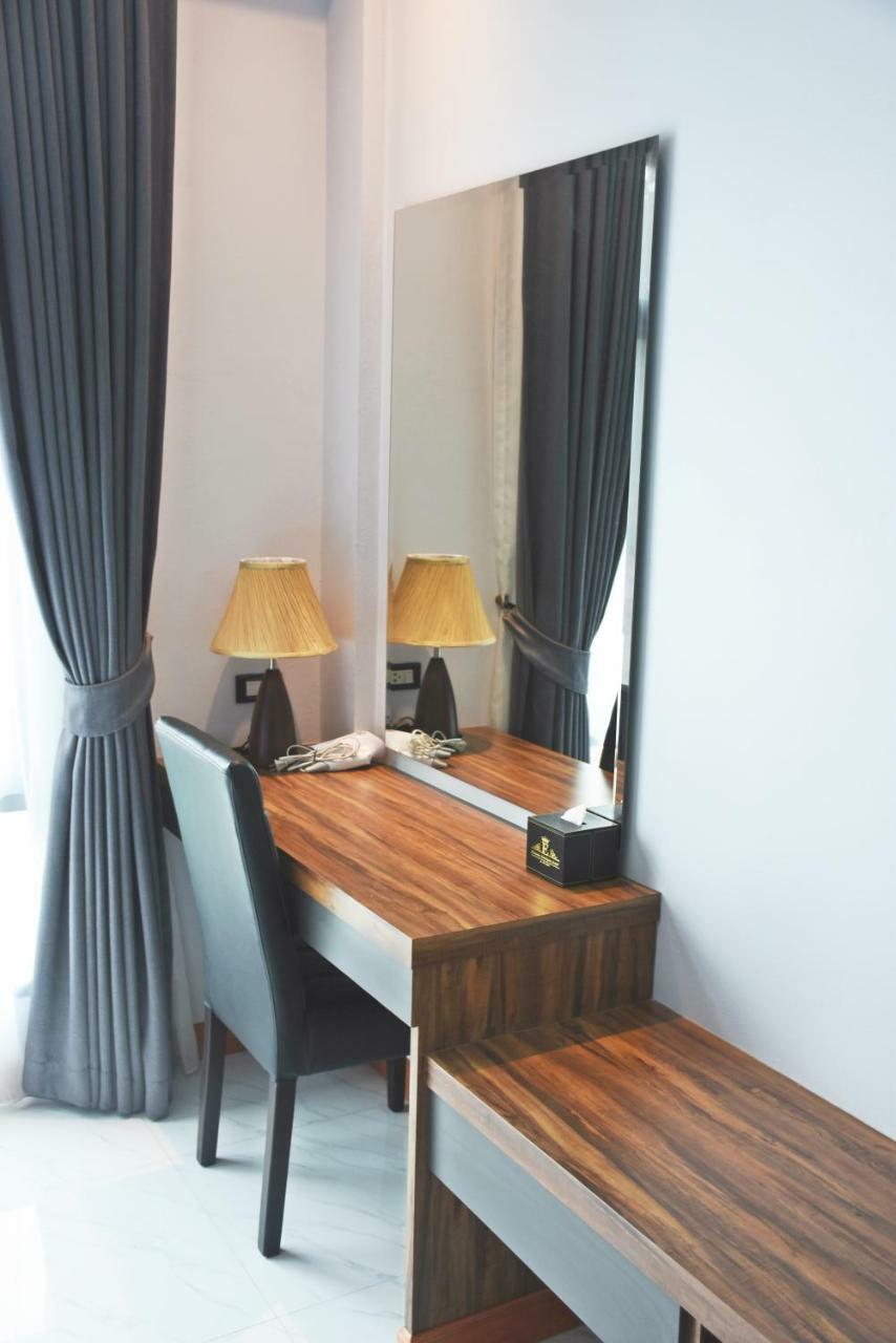 Eireann Boutique Hotel Prakhon Chai Экстерьер фото