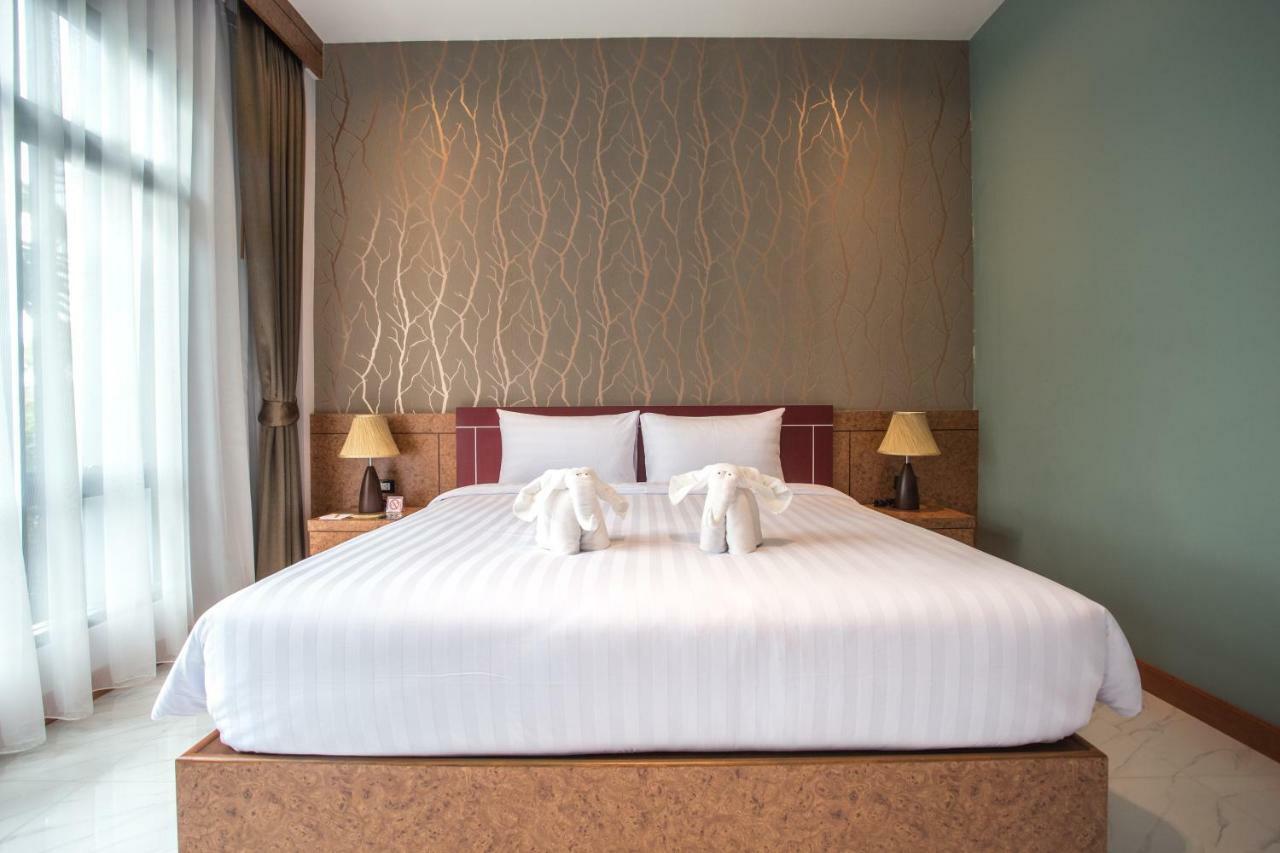 Eireann Boutique Hotel Prakhon Chai Экстерьер фото
