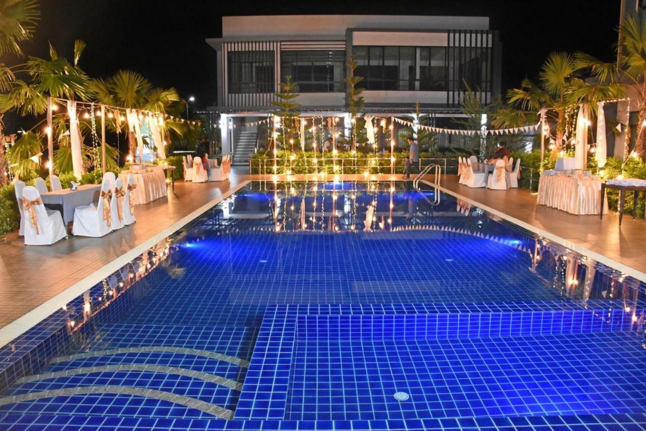 Eireann Boutique Hotel Prakhon Chai Экстерьер фото